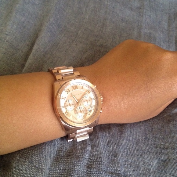 New and authentic Michael Kors Bradshaw watch - Picture 5 of 6